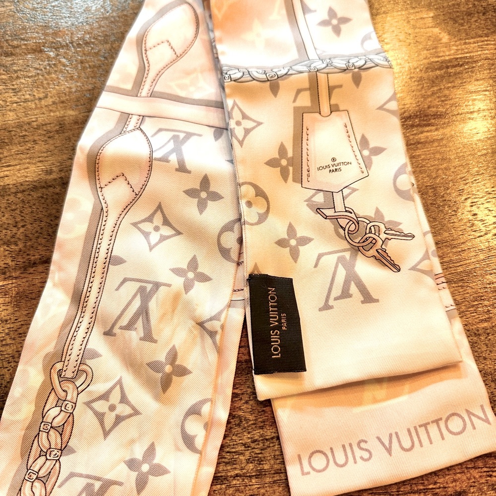 Louis Vuitton Confidential Escale Bandeau Twilly receipt/dust cover/box